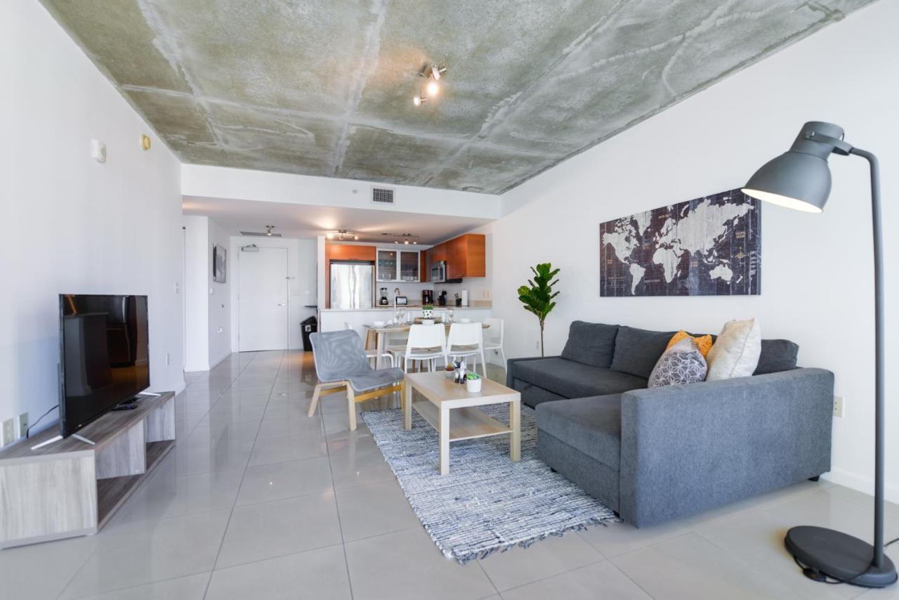 Relax Family Midtown - Free Parking & Great Pool Miami