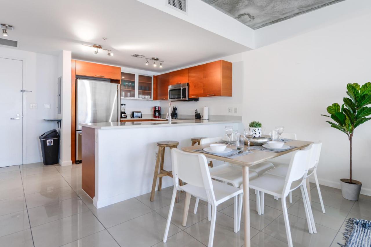 Apartment Relax Family Midtown - Free Parking & Great Pool